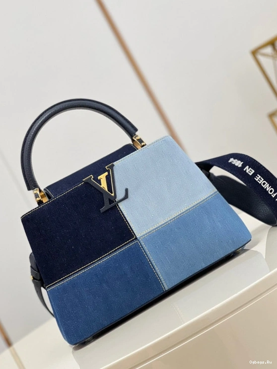 MM LOUIS VUITTON CAPUCINES 0123